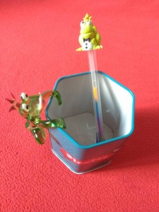 ОТДАНО немного вещей - канцелярка всякая всячина на фото НЕ все - IMG_20180623_161943.jpg