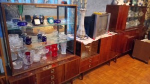 Даром. Все содержимое уже продано