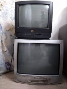 Отдам даром 2 телевизора - 6f7b346a-8587-4402-aa2b-23bec547c18c.jpg