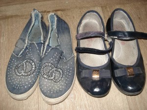 Обувь разная для девочки- 4 пары - DSC07149.JPG