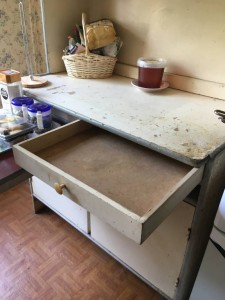 Старый сервант немецкого производства - IMG_0450.JPG