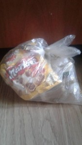 Отдам немного просроченных лакомств для собак. - 20180920_170416.jpg