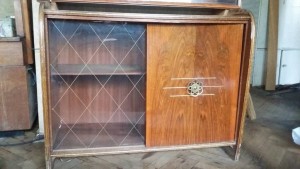 Отдам даром тумбы закрытую и сервантную - 20181007_124350.jpg