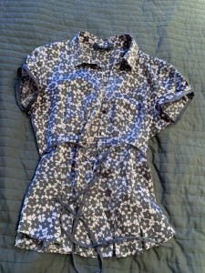 Отдам рубашки и стопку футболок 42р - F07E9366-43B1-4A3A-B5EA-2924D7E34AA1.jpeg