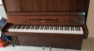 Отдам пианино Заря - IMG-20190404-WA0002.jpg