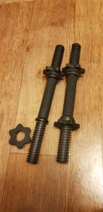 Отдам гантельный гриф 2 шт за шоколад - 20190422_185020.jpg