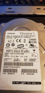 Отдам HDD 73GB серверные sas-подключение за шоколад  - 20190422_191519.jpg