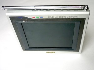 Портативный телевизор Nеvica, 5 дюймов НЕИСПРАВНЫЙ  - nevica-4.jpg