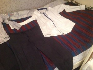 Отдам мужские брюки и рубашки - image.jpeg