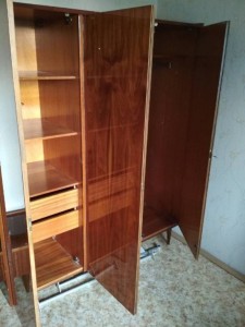 Отдам бесплатно мебель шкафы, комоды, кровать, электрокамин из-за ремонта. - 3N56MBSJBpI.jpg