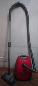 Отдано - пылесос.jpg