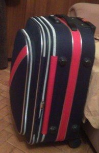 Отдано - чемодан.jpg