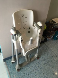 Отдаём столик для кормления PegPerego - 64FAD805-A490-47BA-AB91-20515108A818.jpeg