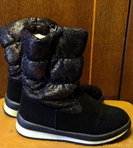 Отдам сапожки для девочки Отдала - f556c0b0-7f5f-4d03-a4f0-e53ef2f74474.jpg