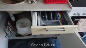 Отдам шкафы от кухни,утюг,сушилку и смеситель. - DSC_0087.JPG